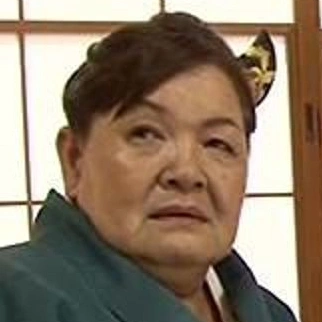 Yasue Tomita