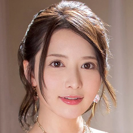 長片岬奈奈美