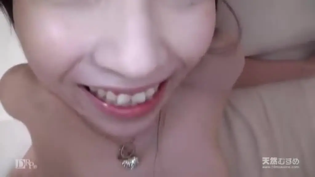 [Facial recognition uncensored] Who doesn’t love white skin!!? An amateur girl with super white skin is shy to have sex for the first time~