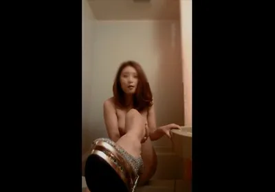 Are all Korean girls like this? The scene is super hot for the popular "Kneading the vagina", and the little mouth is still full of passion and licking her...can you do it?