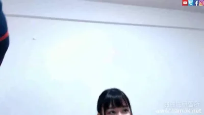 日本女留学生与韩国男情色视讯  清纯脸蛋加饱满天然奶超吸引目光 (1)