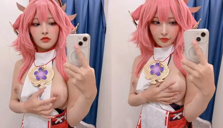 [Japan] Onlyfans komachi~Looks even more sexy with nipple rings
