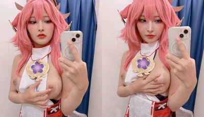 [Japan] Onlyfans komachi~Looks even more sexy with nipple rings