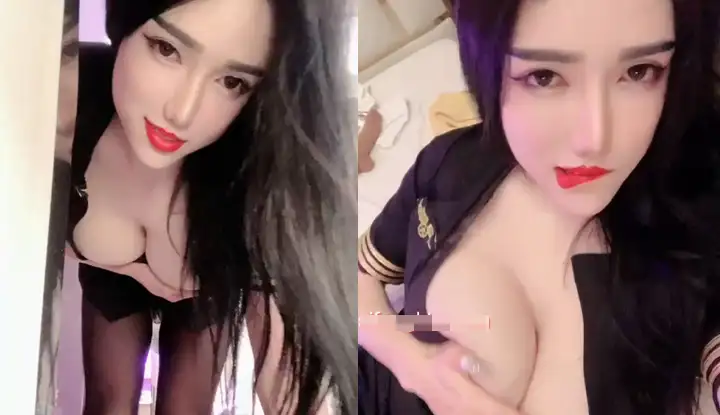 The best big-breasted Gu Lingxi takes a super close-up selfie of her lustful and fat pussy