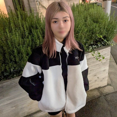 FC2-PPV-4687325 20-year-old beauty student contacted again, pretending to be for an opportunity